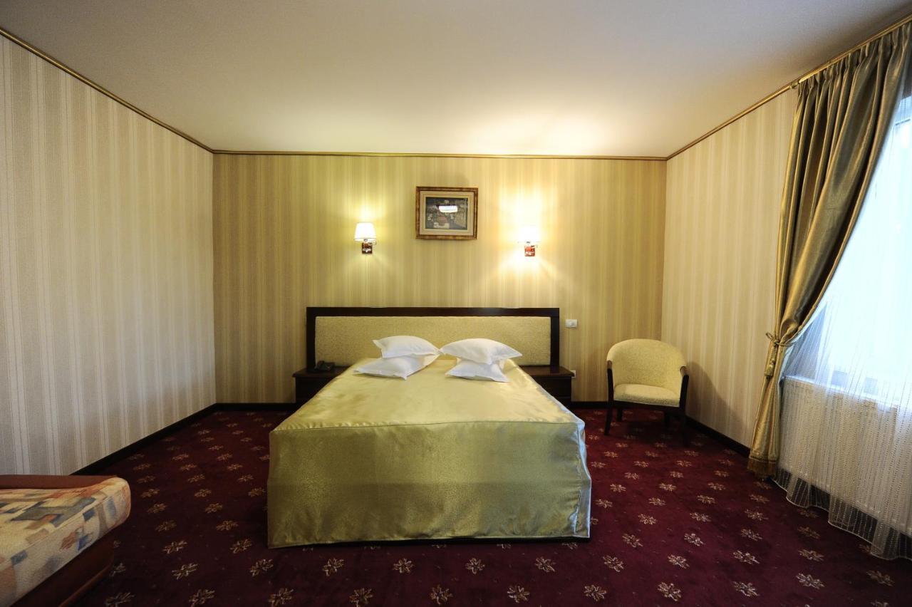 Hotel Mondial - Baia Εξωτερικό φωτογραφία